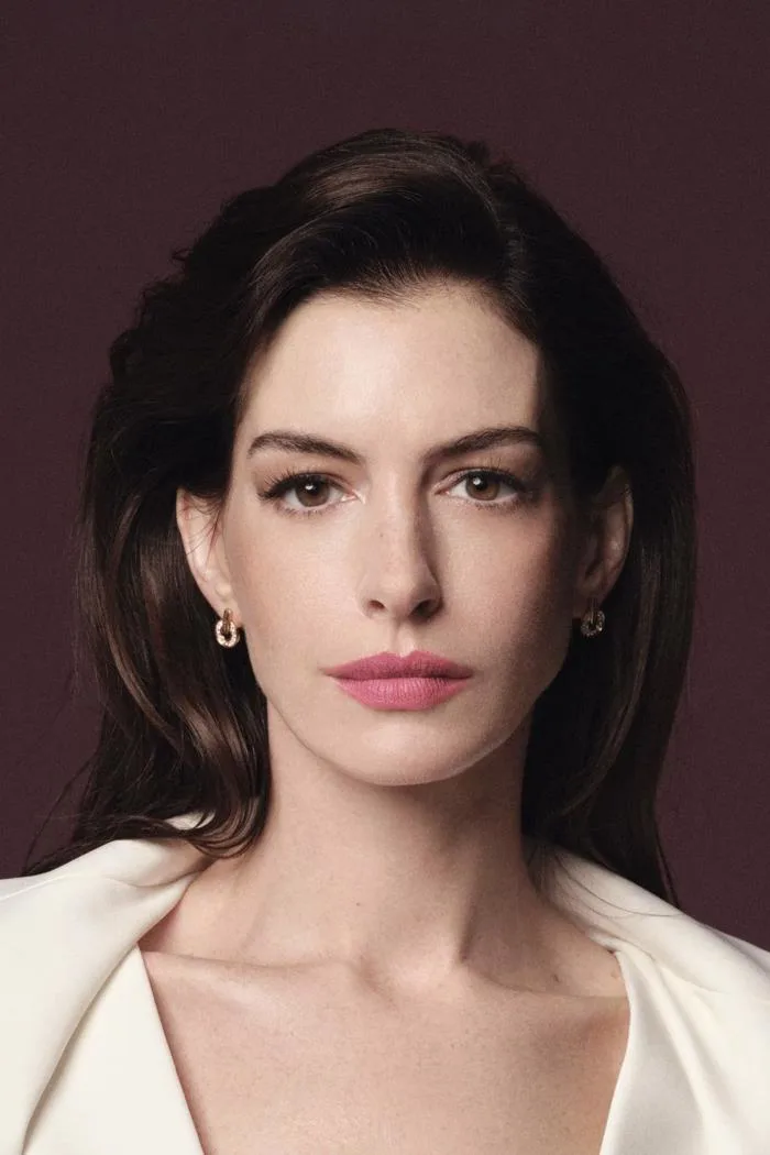 Tiểu sử diễn viên Anne Hathaway - Sự nghiệp & Phim mới nhất | MoMo Cinema