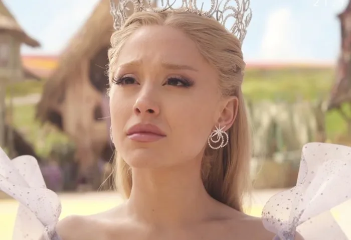 Ariana Grande tạm ngưng hoạt động