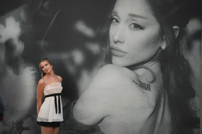 Lời tạm biệt trong nước mắt của Ariana Grande