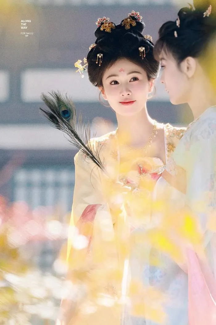 Bạch Lộc 'gây sốt' với tạo hình thời Đường trong phim 'nên duyên' cùng  Vương Tinh Việt | Phụ Nữ & Gia Đình