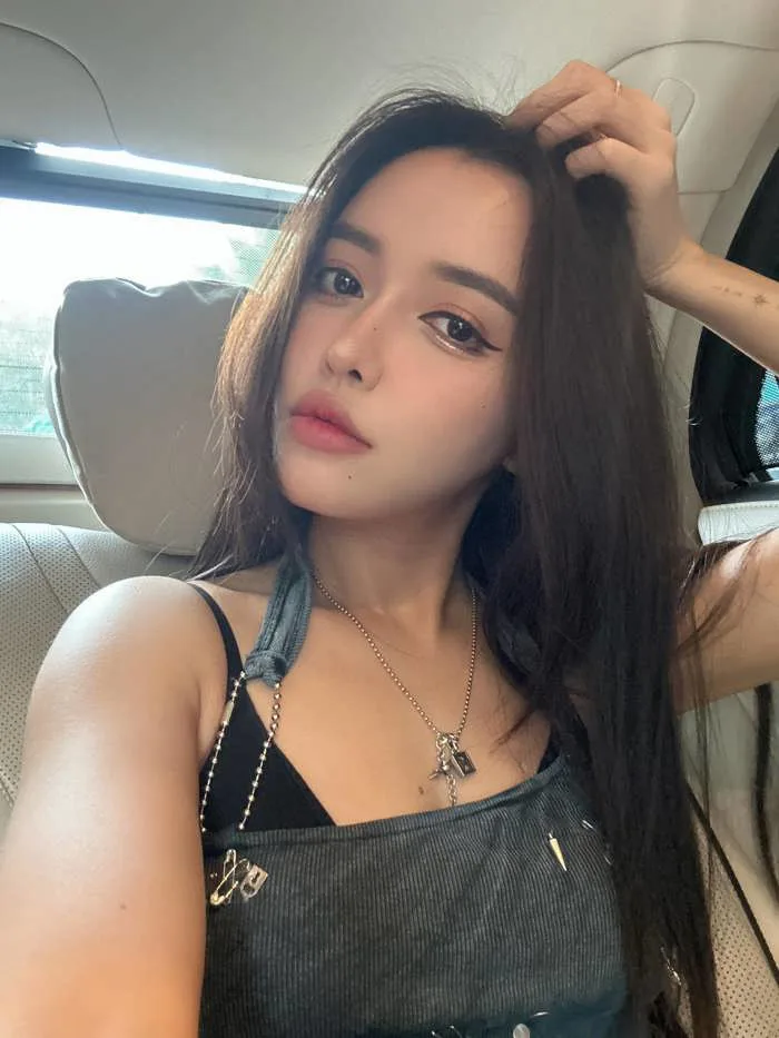 Bích Phương trở lại với diện mạo khác lạ sau thời gian dài ở ẩn