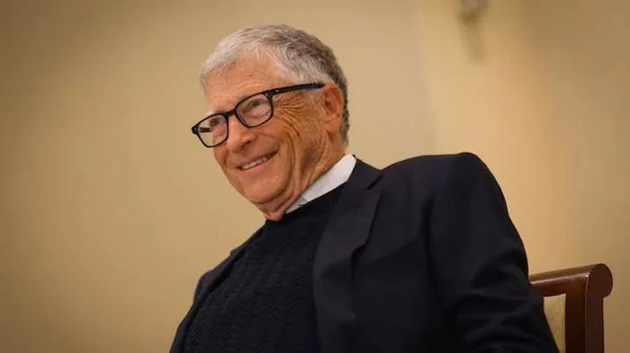 Bill Gates: AI chưa thể 'chen chân' vào ngành lập trình trong 1 thế kỷ tới  - Tuổi Trẻ Online