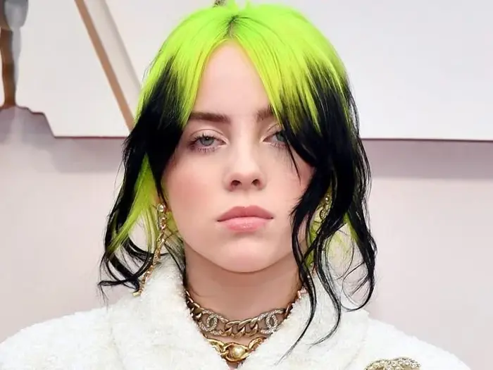 Hiện tượng âm nhạc' Billie Eilish xin lỗi vì xúc phạm người châu Á