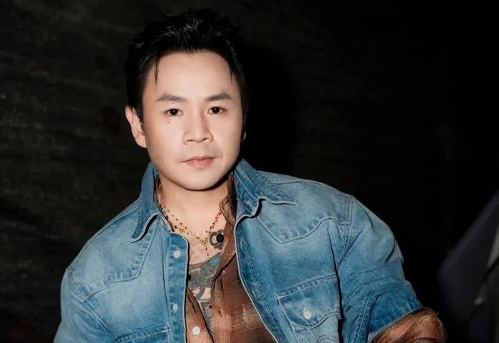 Binz và các rapper bất ngờ gỡ loạt MV 'ăn chơi'