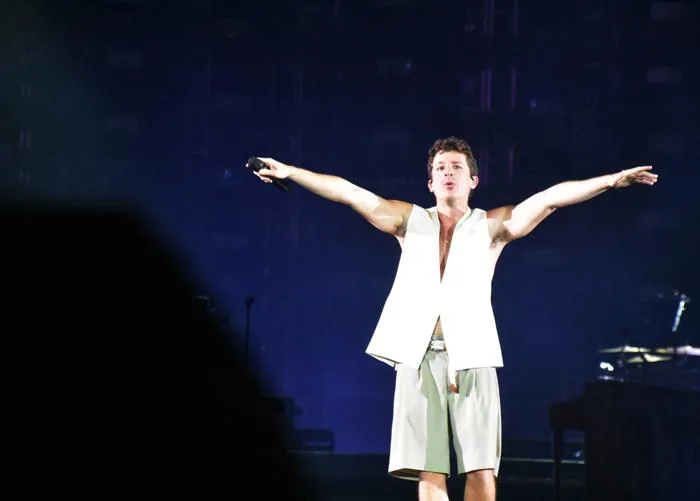 Charlie Puth 'cháy' cùng hàng ngàn khán giả trong đêm diễn tại Nha Trang