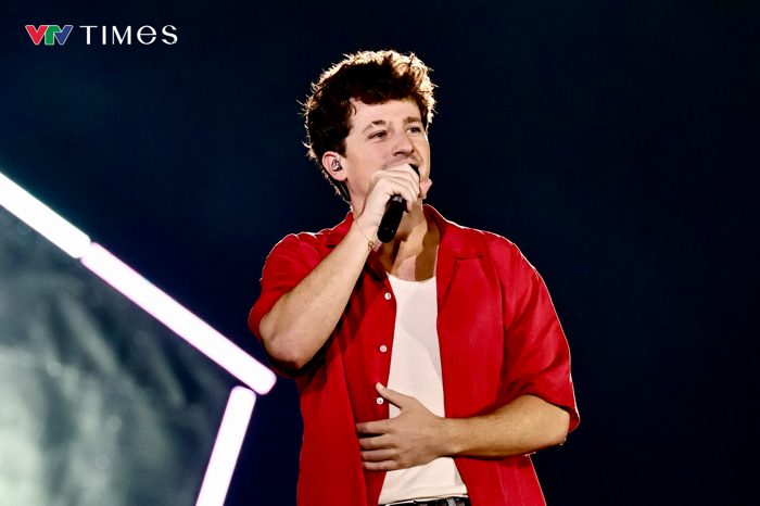 Charlie Puth “đốt cháy” sân khấu tại TP Hồ Chí Minh với loạt hit đình đám