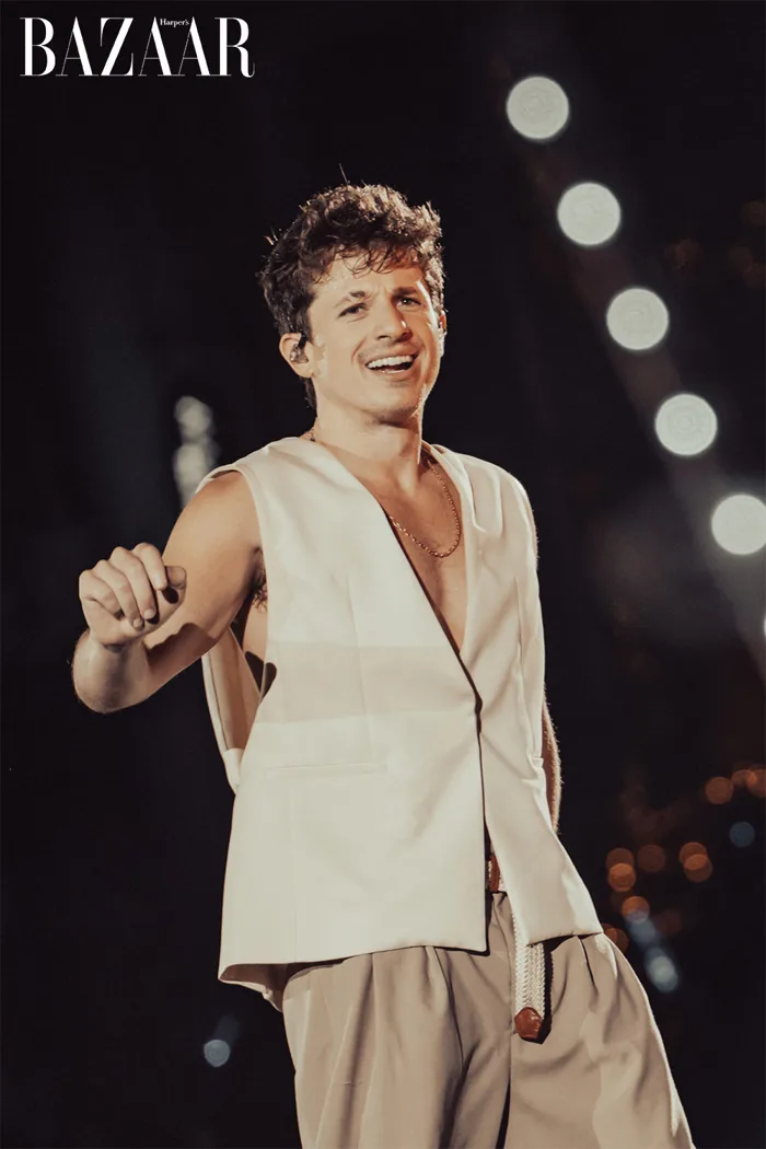 Nhìn lại toàn cảnh show diễn của Charlie Puth tại Việt Nam