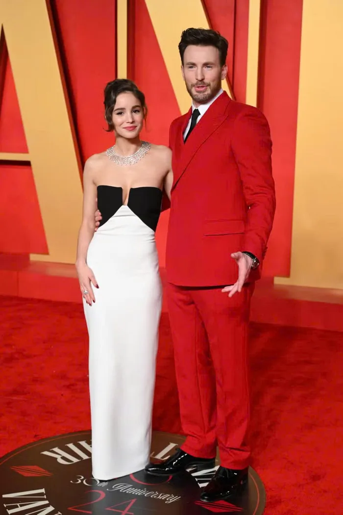 Tình trường toàn mỹ nhân của Chris Evans trước khi lấy vợ kém 16 tuổi