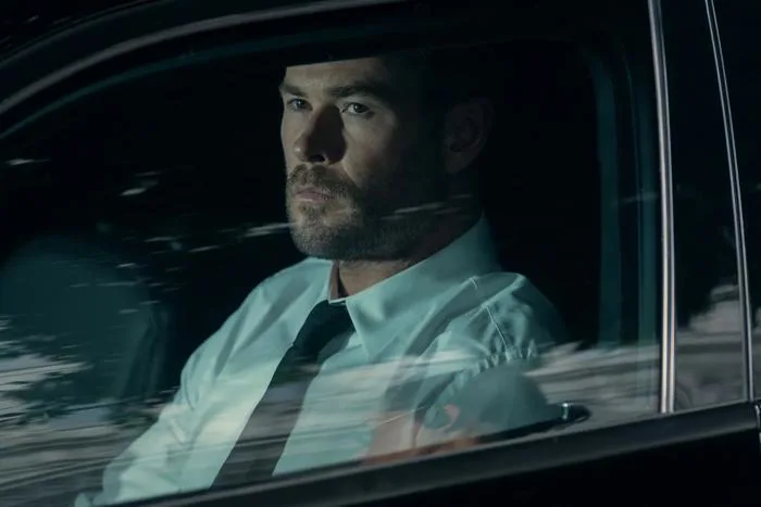 Chris Hemsworth có mắc sai lầm khi công khai nguy cơ mắc bệnh Alzheimer?