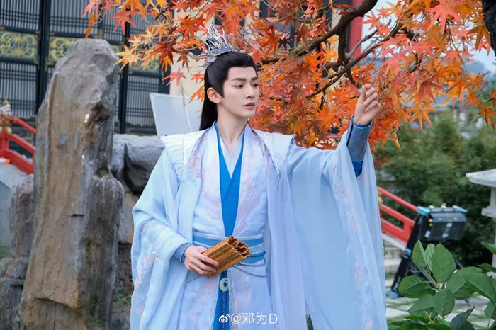 Profile Đặng Vi - Chàng 'hồ ly' khiến người người si mê