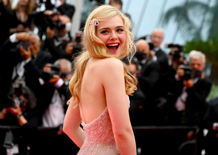 30 nữ diễn viên Hollywood nổi tiếng tài năng và xinh đẹp nhất