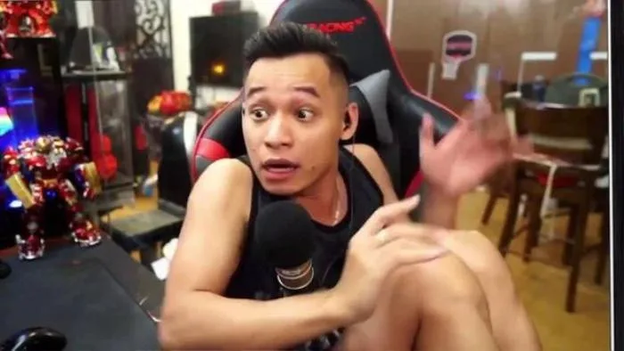Độ Mixi mất 3,7 tỷ đồng một ngày vì 'bay màu' kênh YouTube
