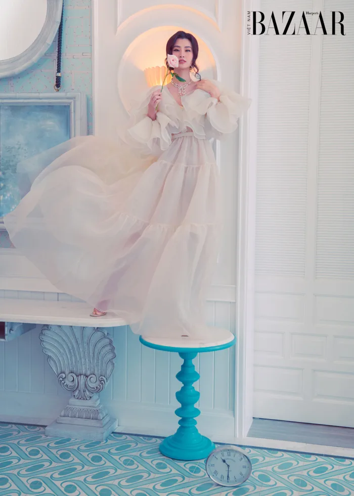 Đông Nhi lần đầu cùng con gái cưng chụp ảnh thời trang | Harper's Bazaar