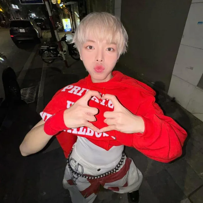Clip Đức Phúc bị túm lại hỏi vặn 1 câu tại Anh Trai Say Hi, đáp gì mà viral  vì EQ cao ngất?