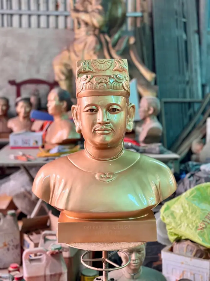 Địa Chỉ Đúc Tượng Đồng Theo Yêu Cầu | Làm Tượng Người Bằng Đồng Chuẩn Thần  Thái – Báo Giá Minh Bạch
