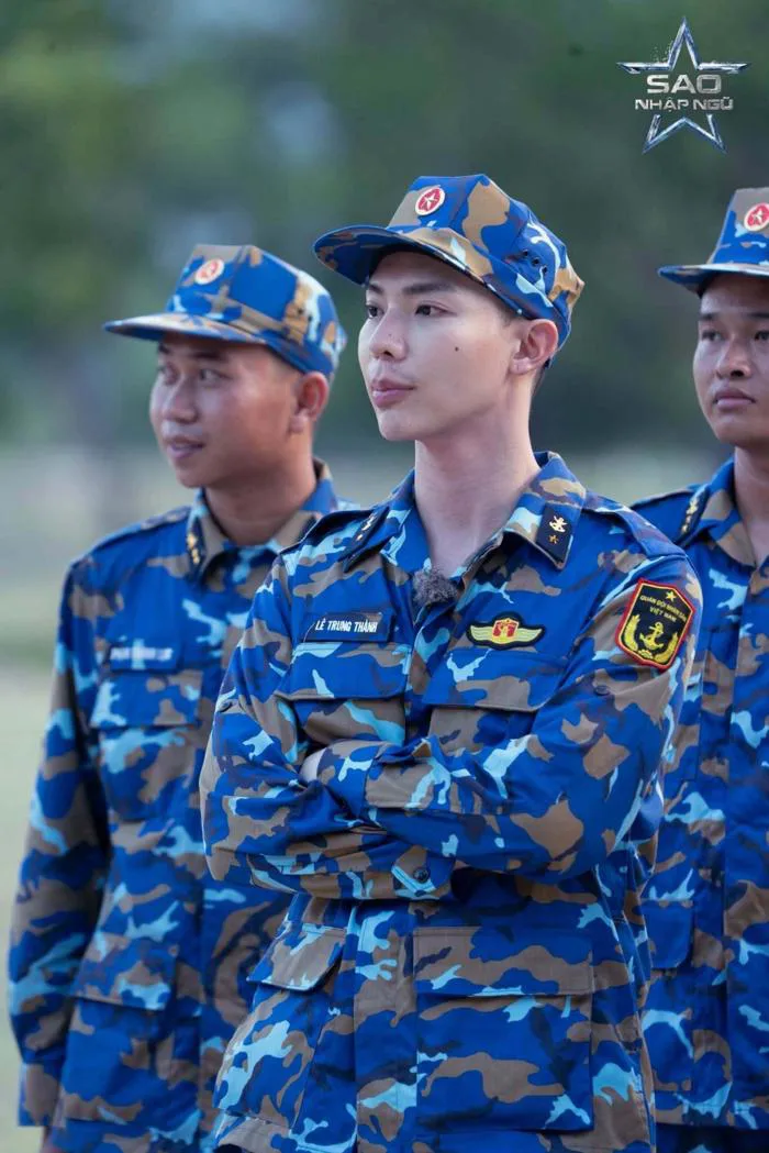Erik công khai xin lỗi khán giả sau 2 tập Sao nhập ngũ