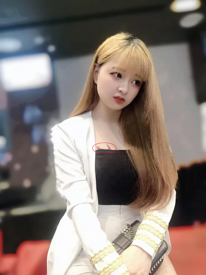 Những hình ảnh xinh đẹp hút mắt của nữ streamer Mèo 2k4, lộ hình xăm đặc  biệt