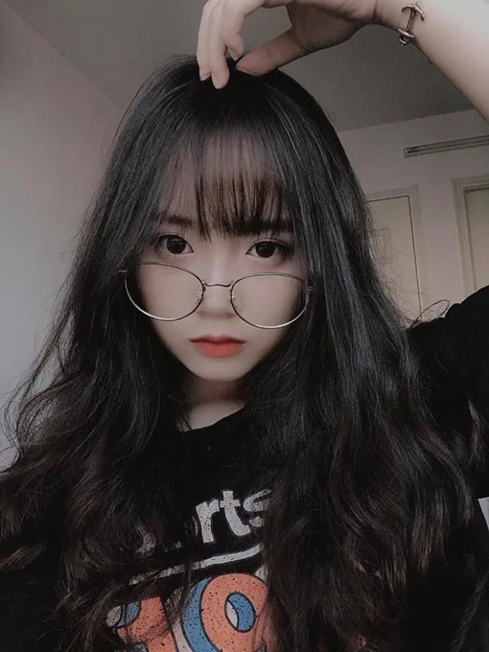 Ảnh Gái Xinh Tóc Dài Đeo Kính Cool Ngầu, Cute Hạt Me