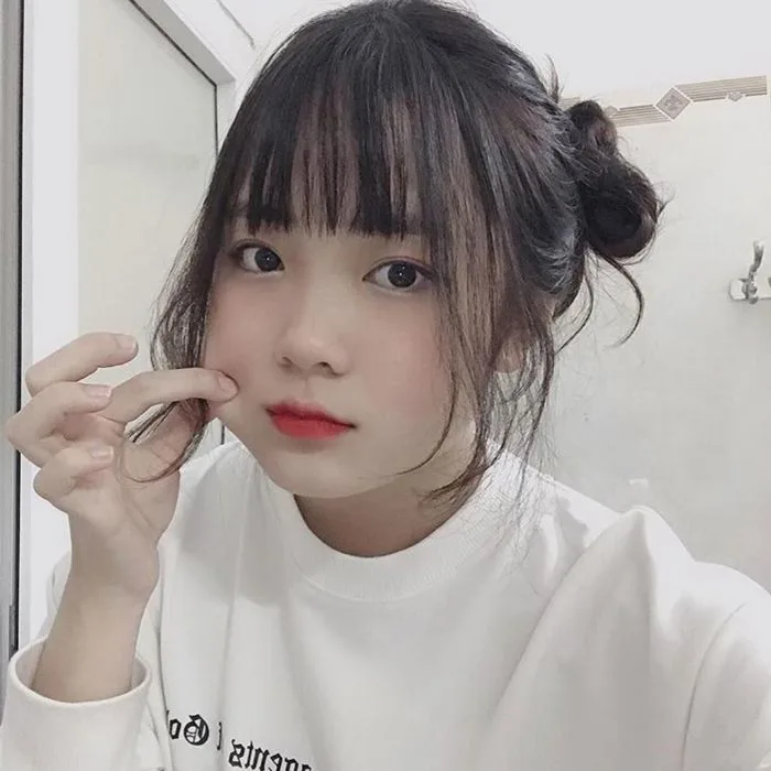 7 Huyền 2k4 ý tưởng | nữ thần, con gái, dép