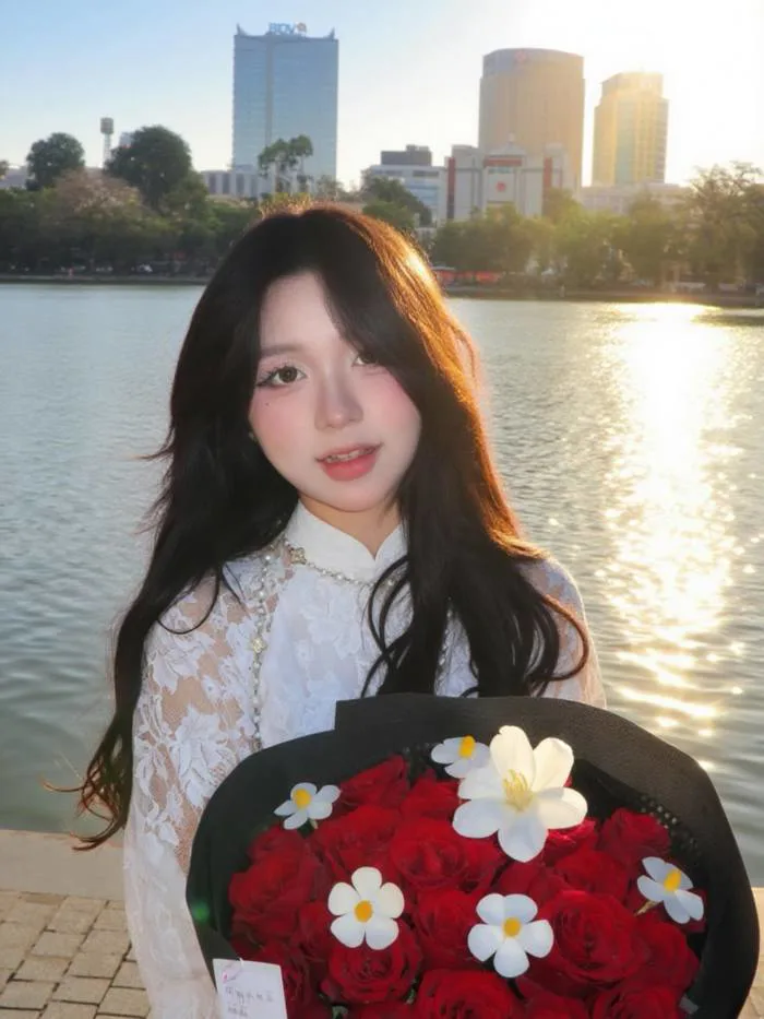 Hot girl phòng nét 2k6, khiến anh em game thủ ngây ngất trước nhan sắc