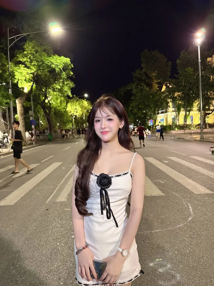 Nhan sắc 