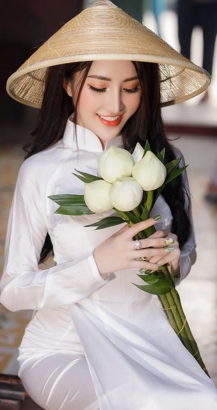 Khám phá bộ ảnh gái xinh đội nón lá đẹp dịu dàng và quyến rũ