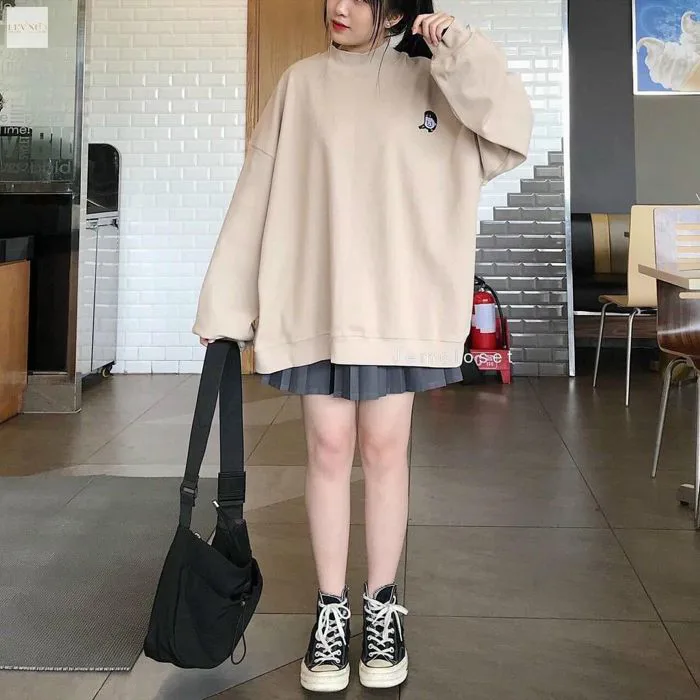 28+ Cách Tạo Dáng Chụp Ảnh Với Áo Hoodie Xinh Và Cute Nhất