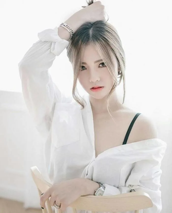 Những sai lầm thường mắc khi phối đồ cùng áo sơ mi trắng nữ | ELLY - TOP 10  Thương Hiệu Nổi Tiếng Việt Nam