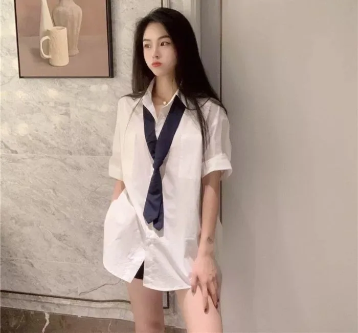 10+ Áo Sơ Mi Nữ Trắng Dáng Dài Cá Tính Phong Cách Hàn Quốc