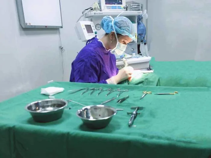 Nữ bác sĩ xinh đẹp nặng lòng với những gương mặt xấu đến “ám ảnh” | Báo Dân  trí