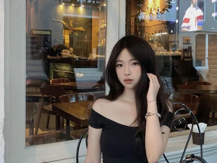 87+ Kiểu tạo dáng chụp ảnh ở quán cafe cho nữ và nam