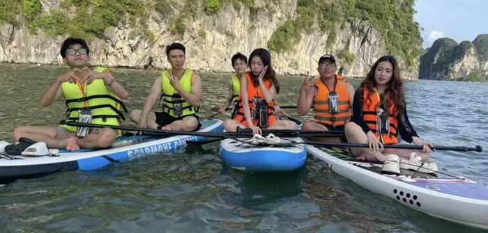 Chèo SUP tại Hạ Long - VDS Travel