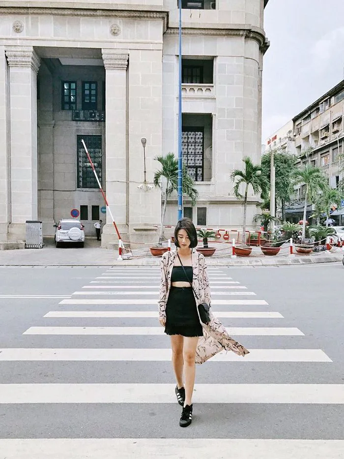 7 dáng chụp ảnh đường phố đậm chất fashion, cho bạn thỏa sức 