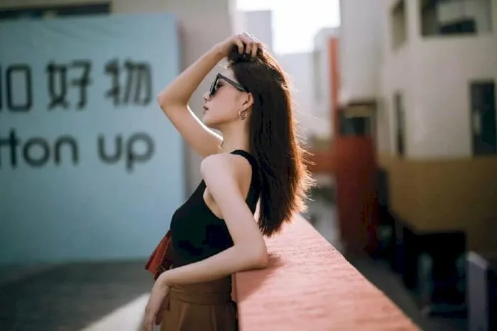 101 các kiểu tạo dáng chụp ảnh ngoài trời ngầu đẹp, thu hút