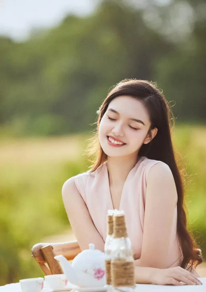 Bật mí 99+ cách tạo dáng chụp ảnh ngoại cảnh đẹp không tưởng | Yody