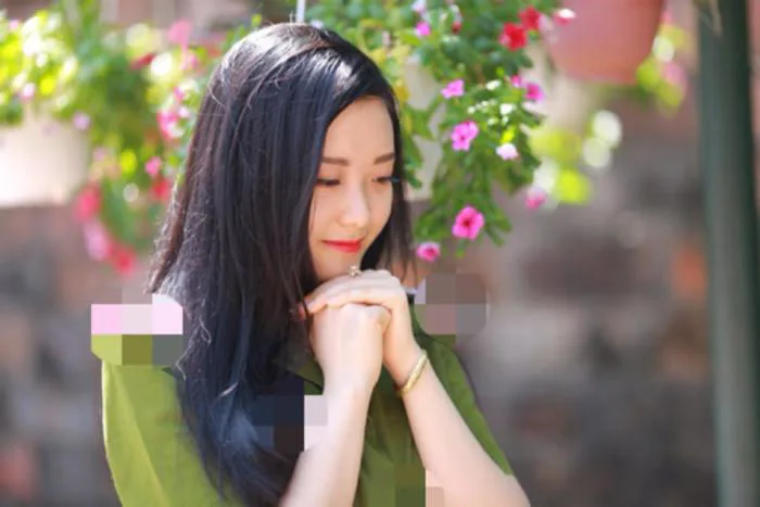 Nữ cảnh sát xứ Nghệ đẹp như hot girl