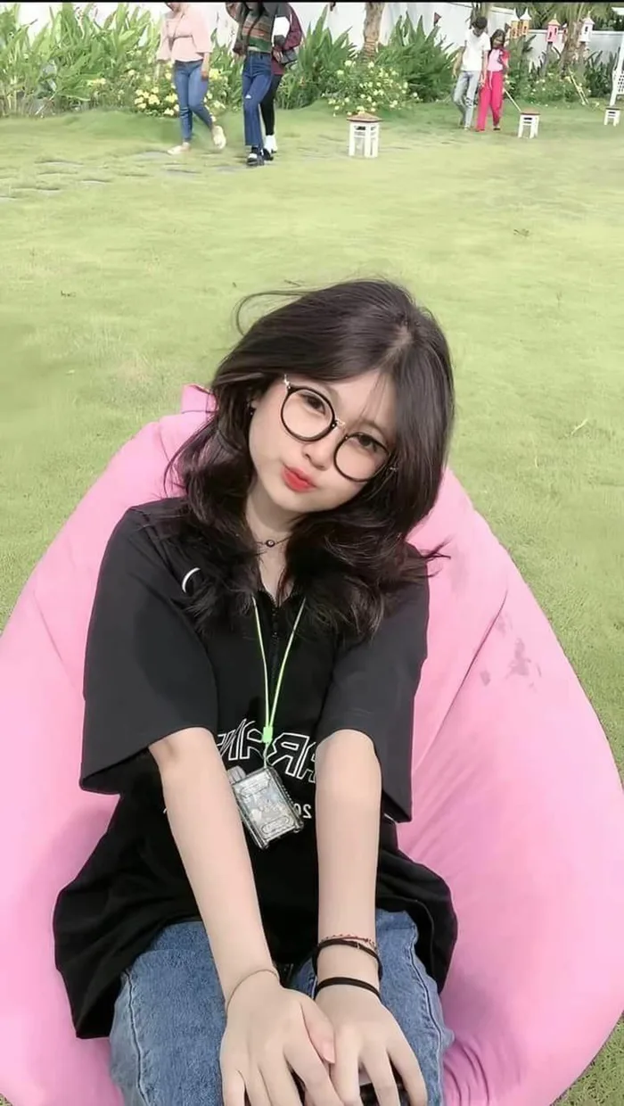 100+ hình ảnh gái xinh cute nhìn là mê - Sao Việt