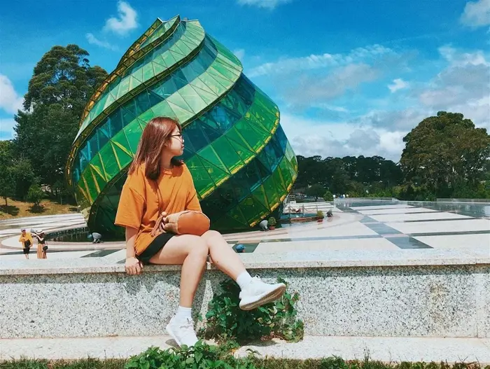 Mách bạn 8 kiểu tạo dáng chụp ảnh siêu xinh khi đi Đà Lạt