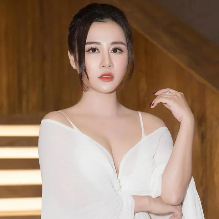 Top 9 Hot girl xinh đẹp nhất Đà Nẵng - toplist.vn