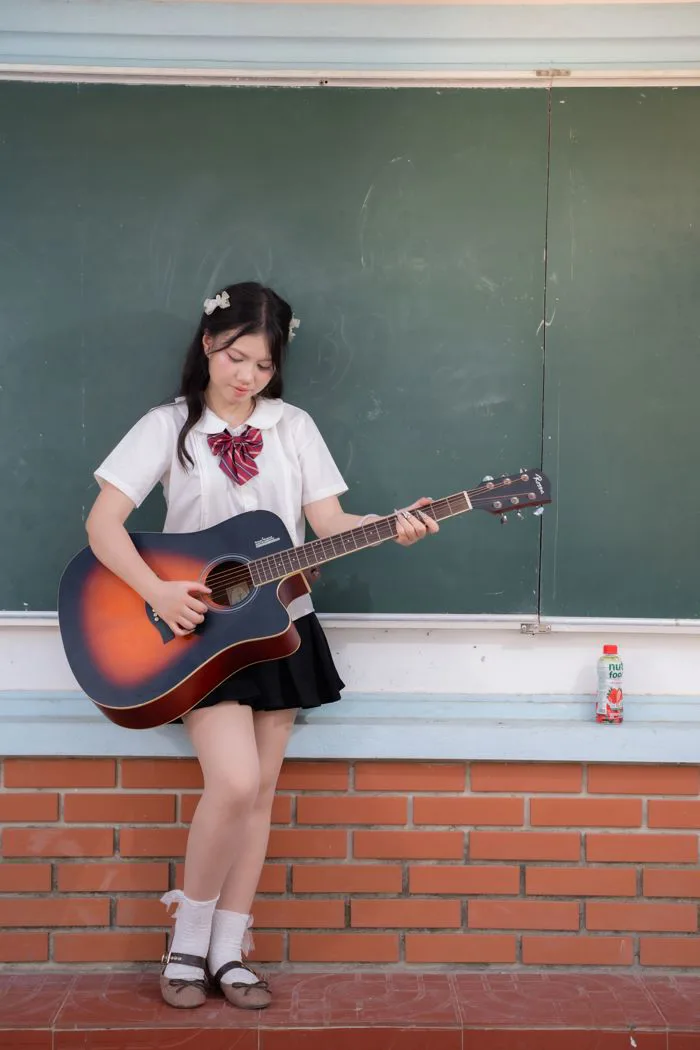 10.000+ ảnh đẹp nhất về Cô Gái Chơi Guitar · Tải xuống miễn phí 100% · Ảnh  có sẵn của Pexels