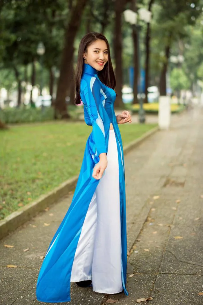 Ngắm vẻ đẹp trong trẻo của nữ sinh dân tộc Mường