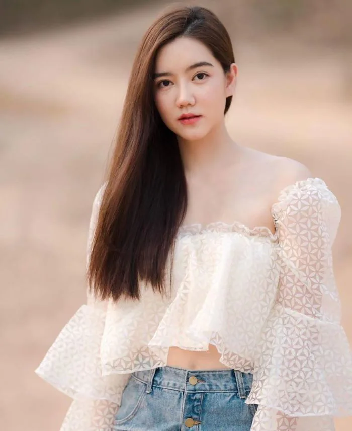 Nhan sắc Vạn người mê của hot girl cầu lông Thái Lan – Revilo