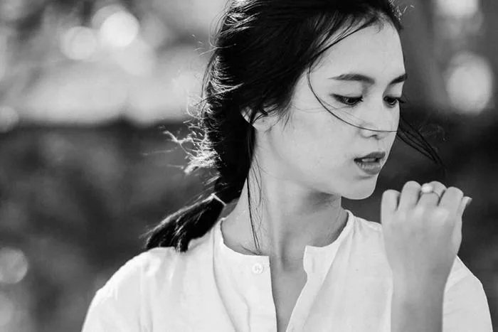 Thiếu nữ “gieo thương nhớ” với chùm ảnh chân dung đen trắng | Báo Dân trí
