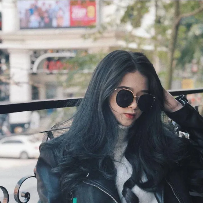 Bộ sưu tập hình ảnh gái xinh tóc dài đeo kính che mặt