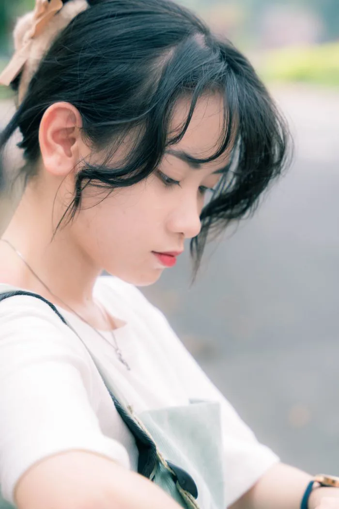 Ảnh Cô Gái Đeo Tai Nghe · Ảnh có sẵn miễn phí