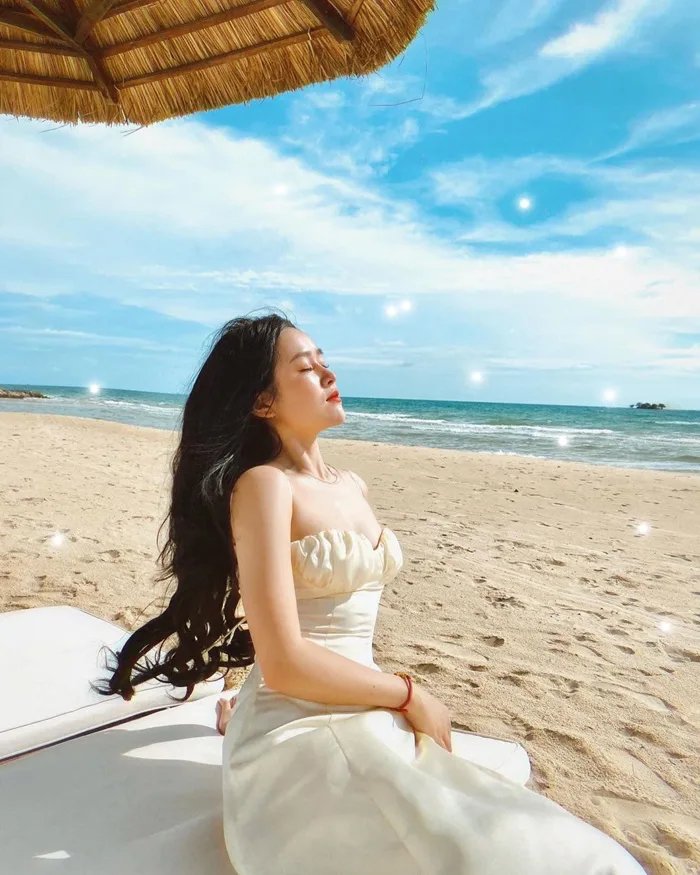 10 mẫu váy diện đi biển xinh ngất ngây, nhiều bộ không kén dáng nàng nào  cũng “cân” dễ dàng