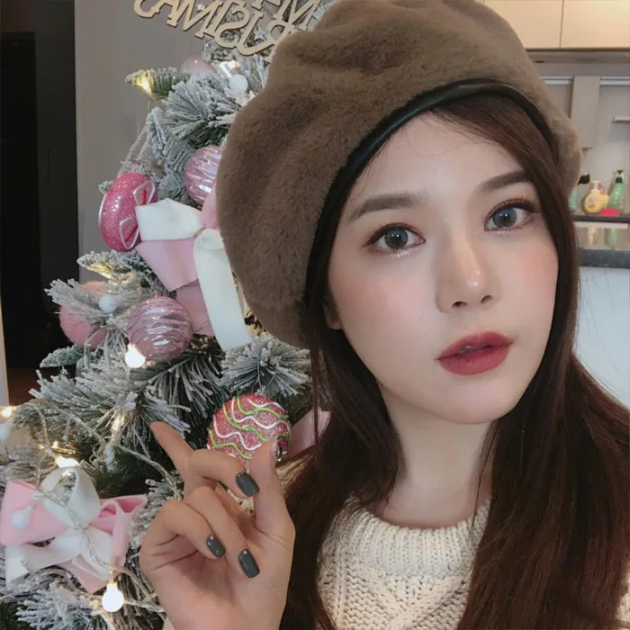 Diện thêm 4 chiếc mũ xinh xắn này, set đồ đi chơi Noel của bạn sẽ đúng điệu  và nổi bật hơn hẳn