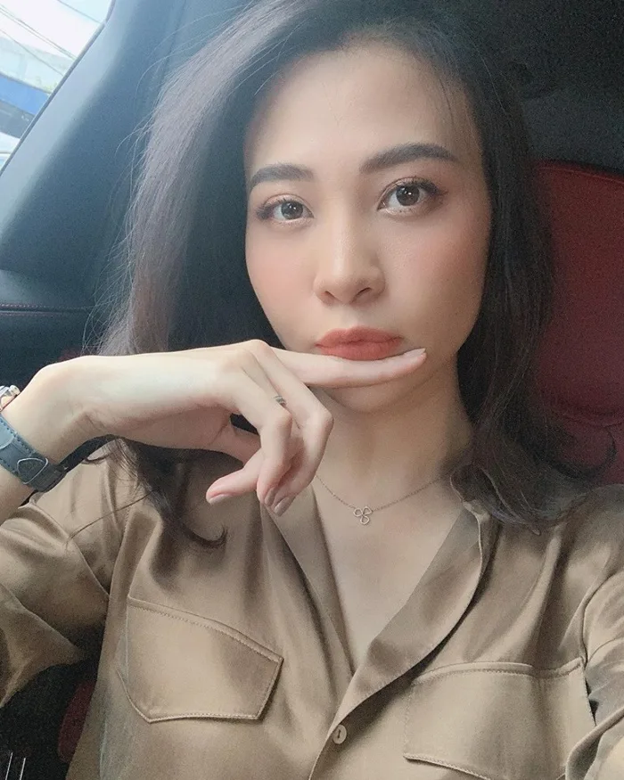 Facebook sao Việt hôm nay (17/8): Ninh Dương Lan Ngọc đăng hình diễn viên “ Gái già lắm chiêu 3”