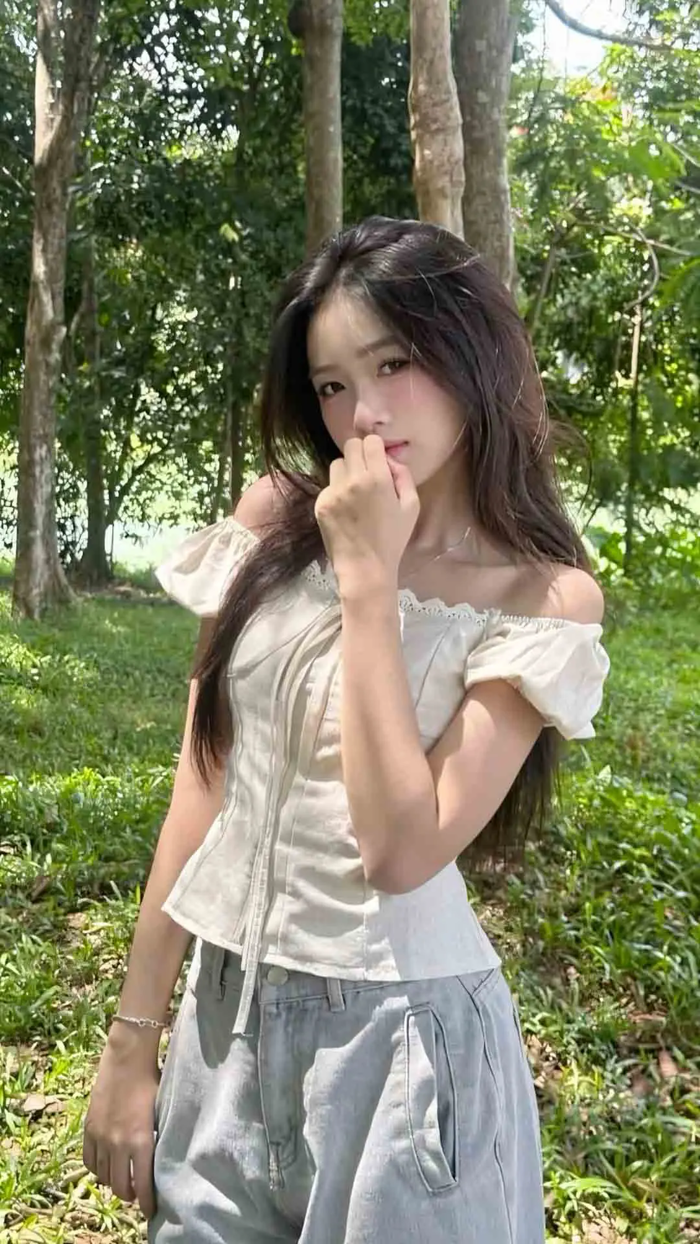 100+ ảnh gái xinh ngầu, lạnh lùng cực chất - Sao Việt