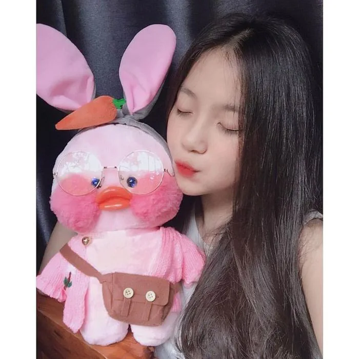 Phải gần đến vài năm rùi không biết đến gấu bông là gì, nhưng hnay tậu được  con vịt xinh xinh này của @_nalosy_ siu siu cuteee🌼✨